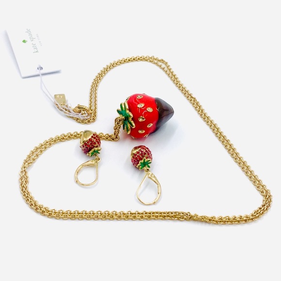 ‼️SOLD‼️ Kate Spade Outside the Box Strawberry Necklace - Picture 7 of 8